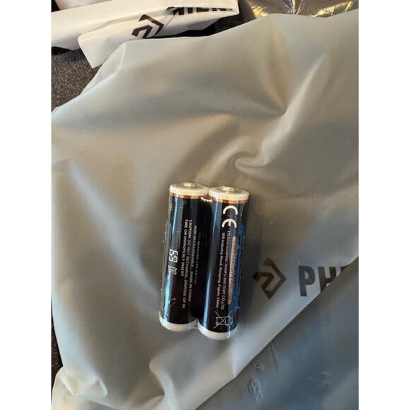 Phenyx Pro PTU-1U True Diversity Wireless Microphone System w 1000 Chanels - Picture 6 of 6